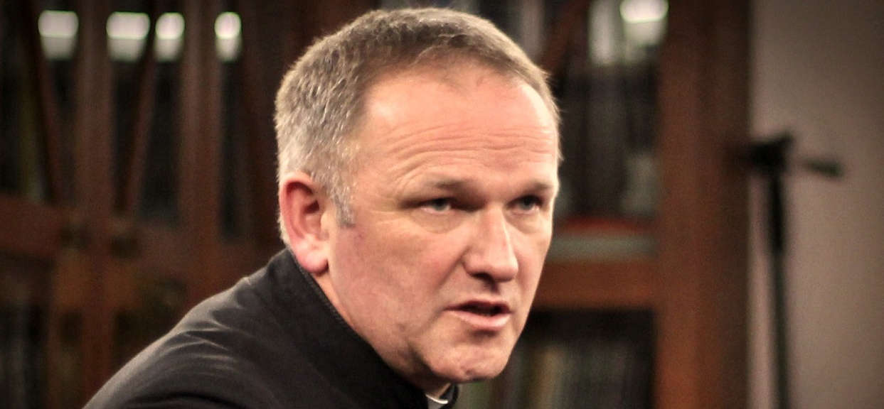 Kontrowersyjny duchowny powrócił. „Można być katolikiem bez księży”