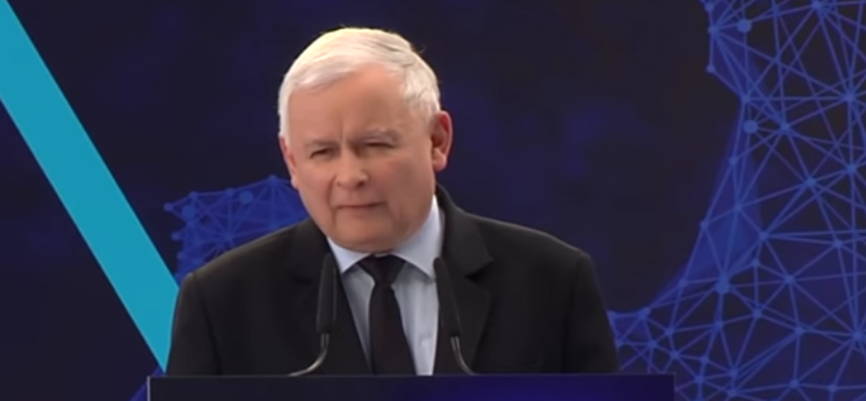 Kaczyński twierdzi, że na co dzień się modli. Najpierw krzyki na mównicy, teraz Jasna Góra