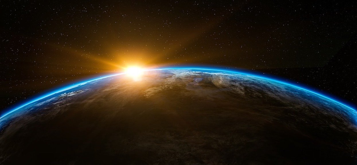 Meteor eksplodował nad Ziemią z siłą 10 razy większą niż bomba atomowa