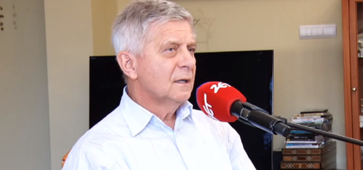 Marek Belka został dziadkiem. Były premier pochwalił się uroczym zdjęciem z wnukiem
