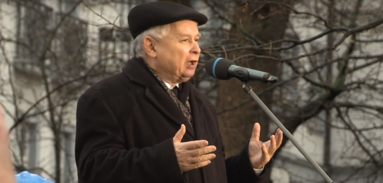 Jak i gdzie mieszka Jarosław Kaczyński? Trudno uwierzyć, że to jego dom