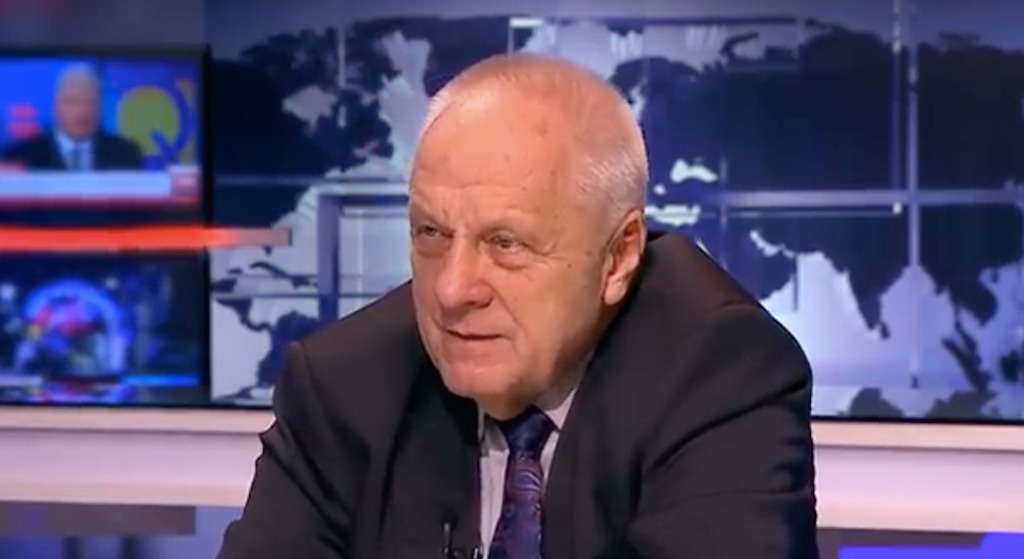 Niesiołowski: Większość kościołów to biura propagandy PiS