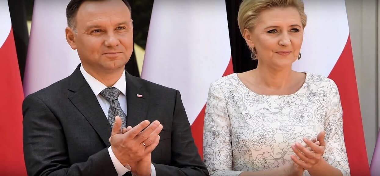 Co się dzieje z Agatą Dudą? Jej najnowsze zdjęcia przeraziły Polaków
