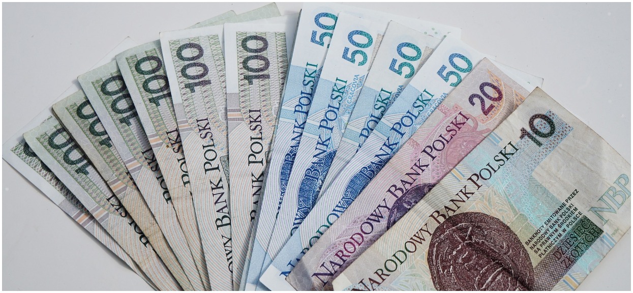 Trzynastka jednak nie dla wszystkich! Rząd myśli o ograniczeniu świadczenia