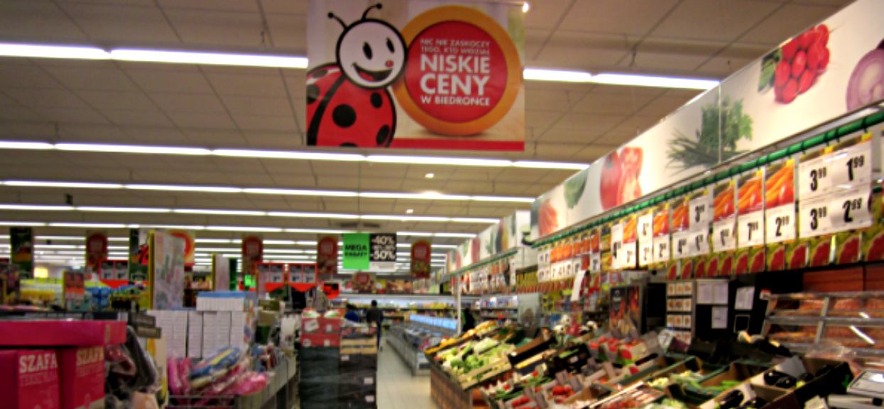 Biedronka odpaliła prawdziwą petardę. Takiej oferty nie znajdziecie w Lidlu