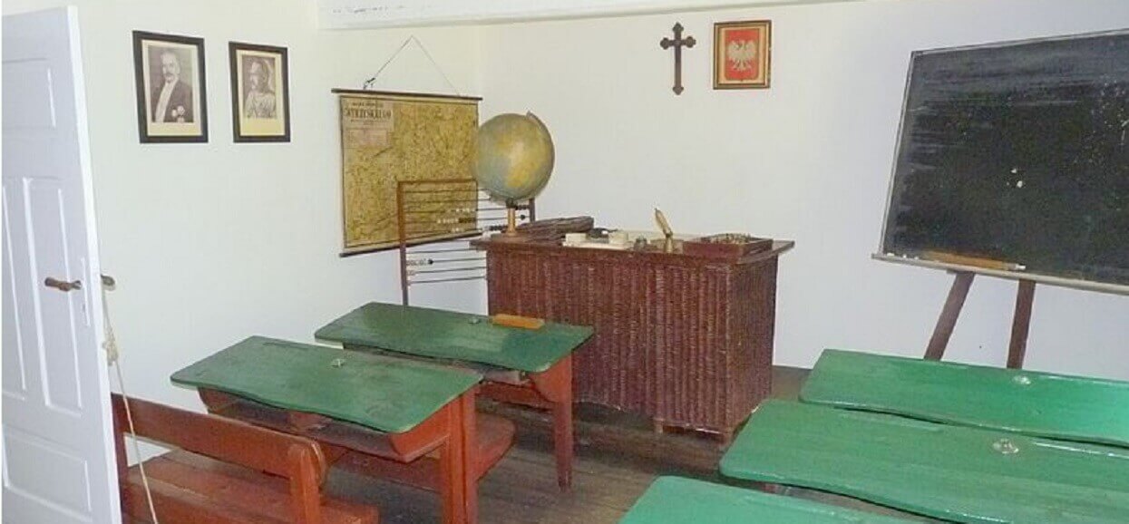 Ile zarabia nauczyciel? Ich pensja to nie rurki z kremem