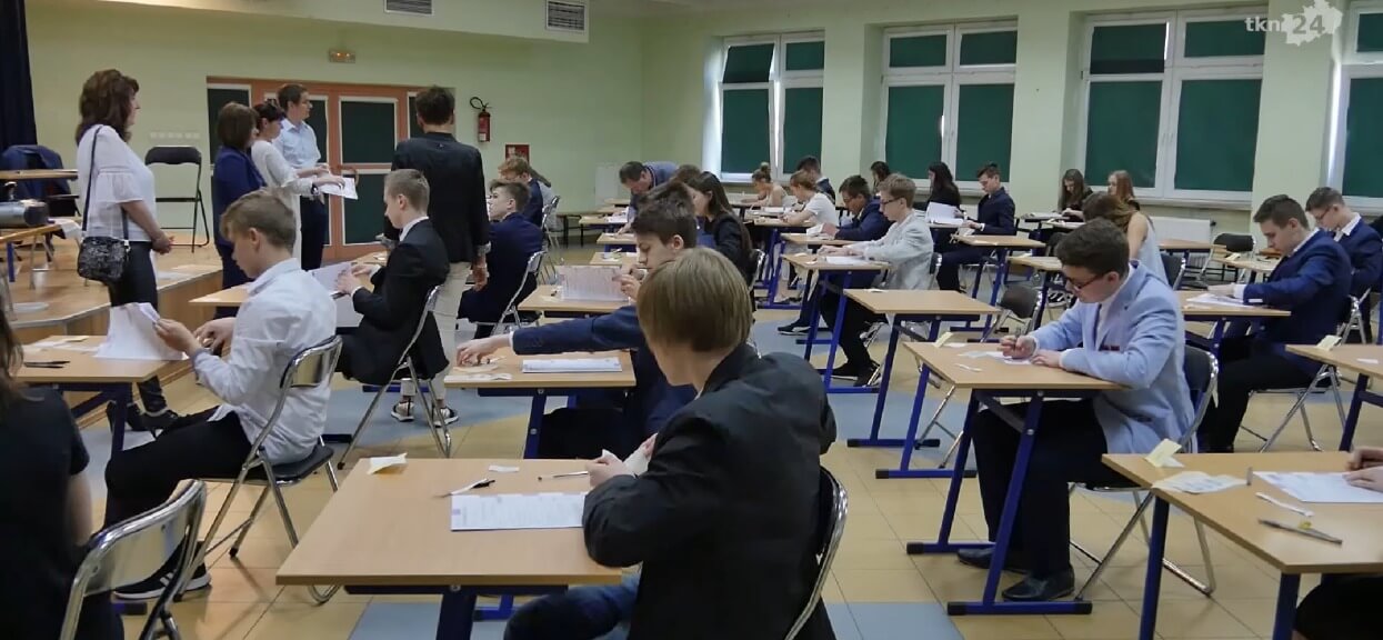 Czy egzamin gimnazjalny się odbędzie? Nauczyciele grożą, strajk może to uniemożliwić