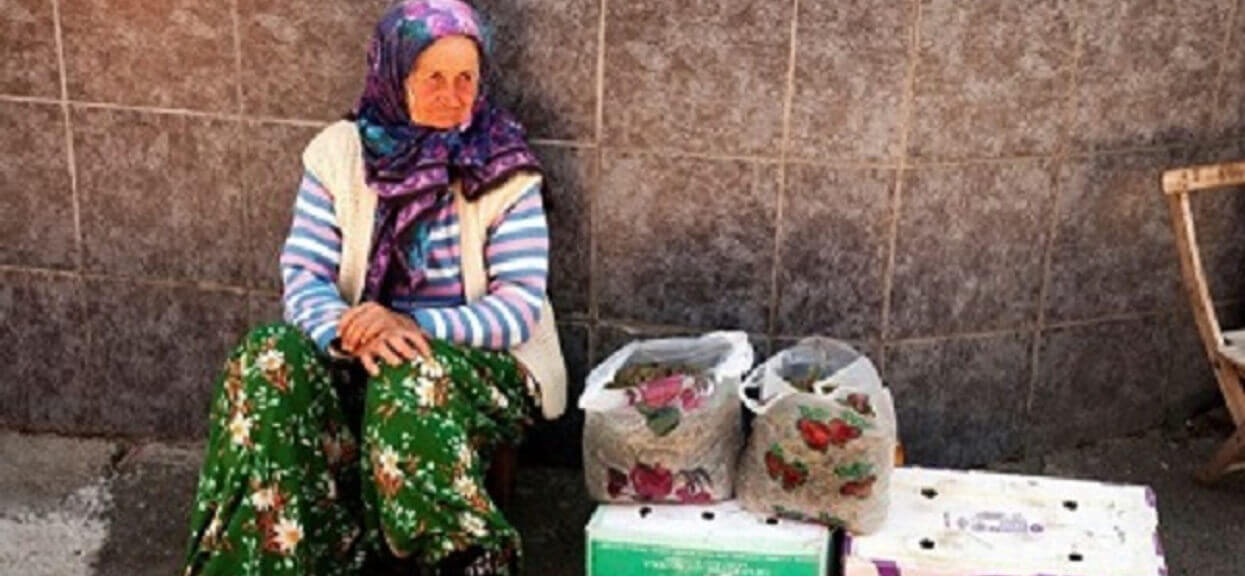 Staruszka z niewyobrażalnie niską emeryturą dostała gigantyczny spadek. Reakcja zwala z nóg