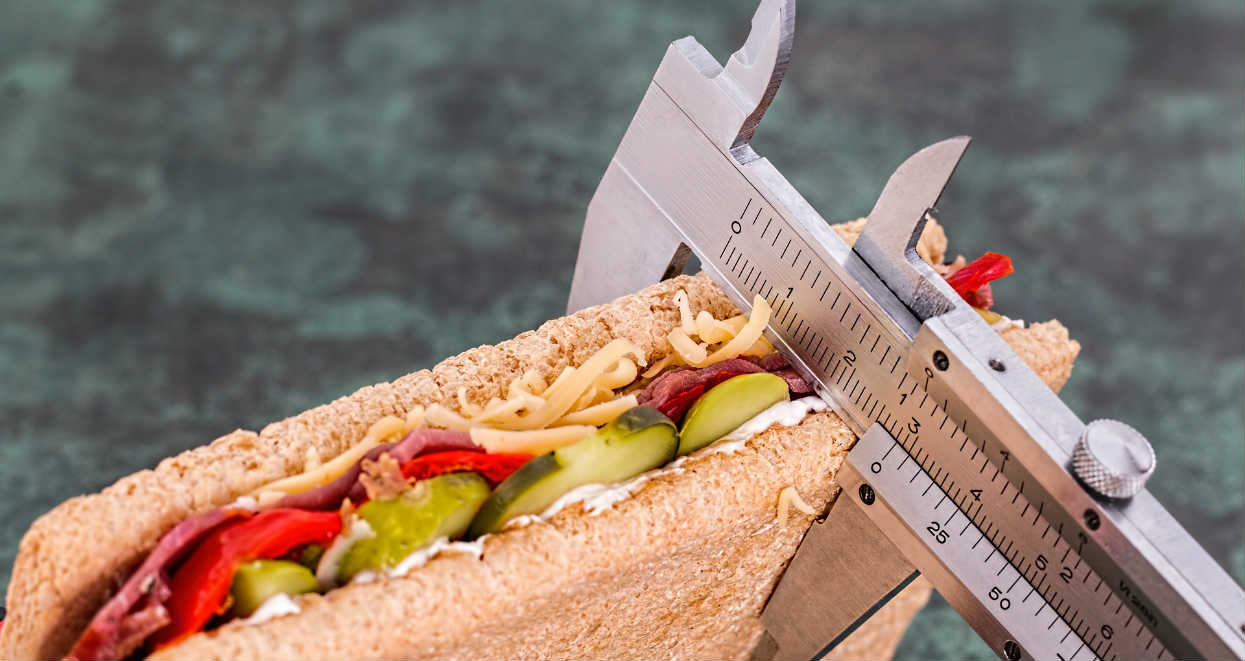 To dlatego twoja dieta nie działa. 6 rzeczy, których trzeba unikać jak ognia