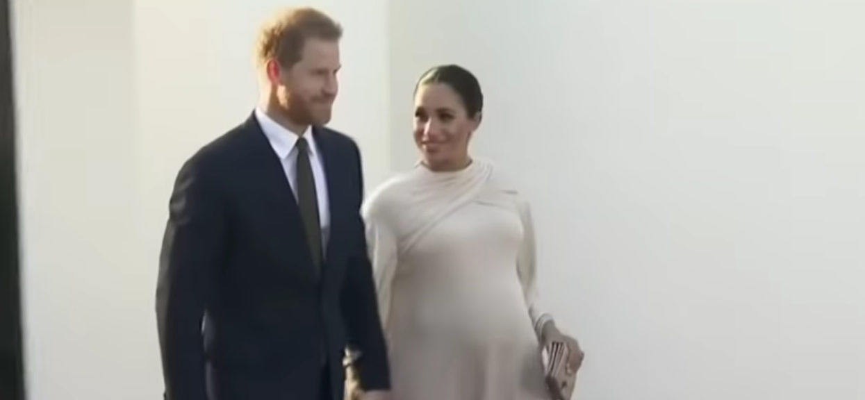 Ciężarna Meghan doprowadza do furii personel pałacu. Wszystko opowiedzieli mediom
