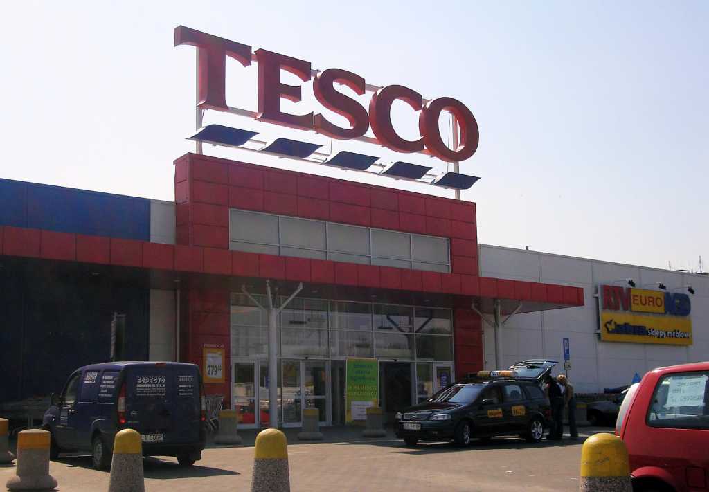 Pracownicy Tesco wzywają do bojkotu sieci: "Nie kupujcie u nas!"