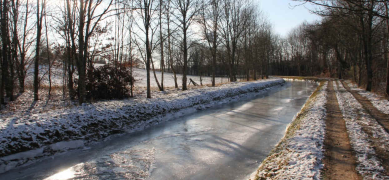 Służby meteo alarmują Polaków. Dzisiaj w nocy będzie okropna pogoda, skutki mocno odczujemy