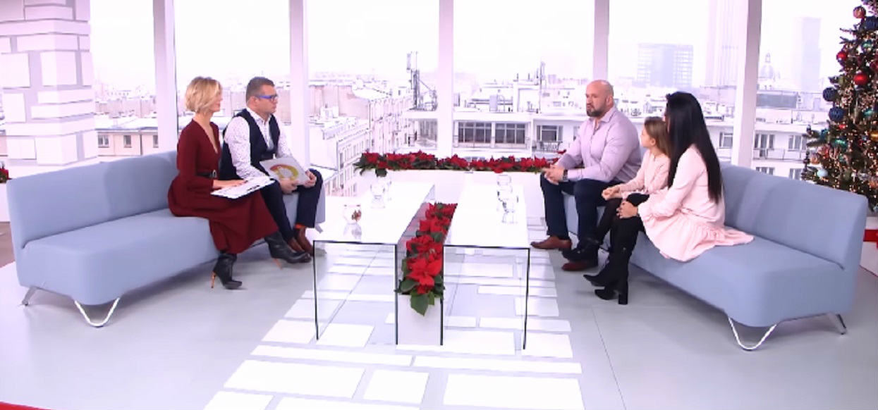 Prowadzący DDTVN poszedł na koncert słynnej piosenkarki. Nie było biletów, więc zapłacił w naturze