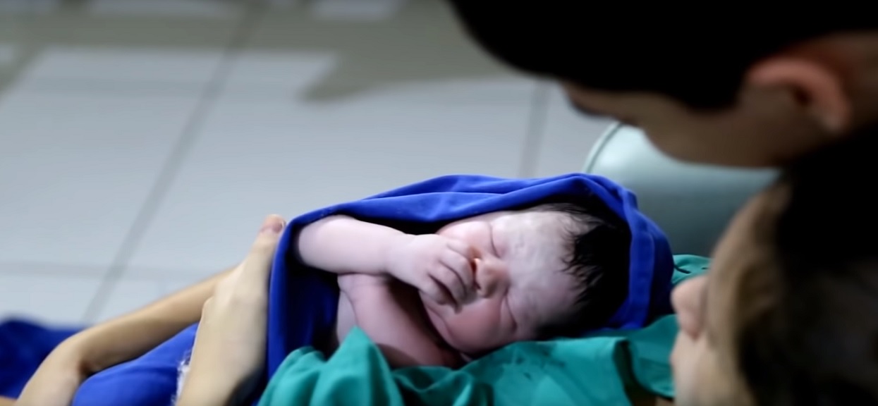 Mama odpoczywała po porodzie. W tym czasie teściowa z mężem zmienili imię dziecka w dokumentach