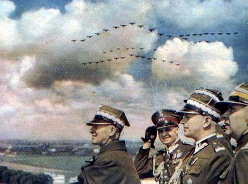 Lot Ikara – rozwój lotnictwa polskiego w latach 1926-1939