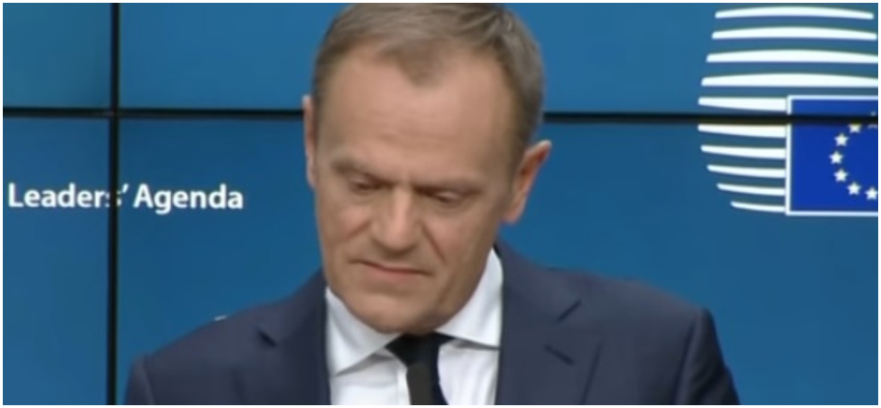 Dondald Tusk jest zdruzgotany. "Ciągle walczą o życie"