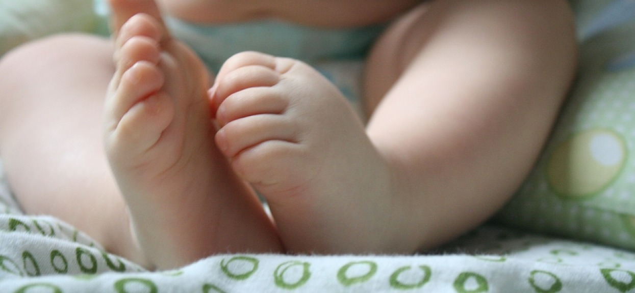 Jak przebiega cesarskie cięcie? Najczęściej zadawane pytania