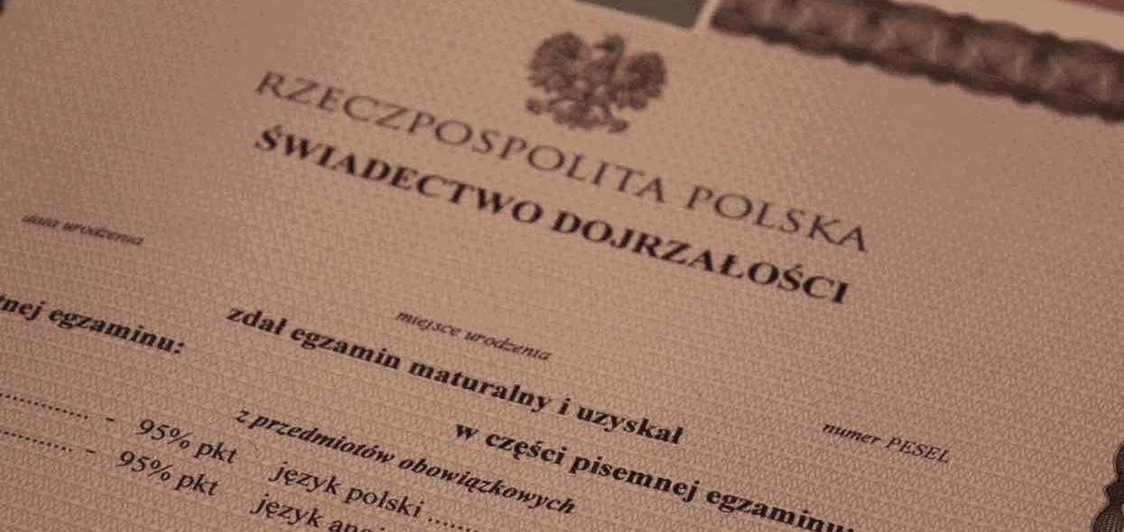 Gdzie sprawdzić wyniki matur? Ile trzeba mieć punktów, żeby zdać?