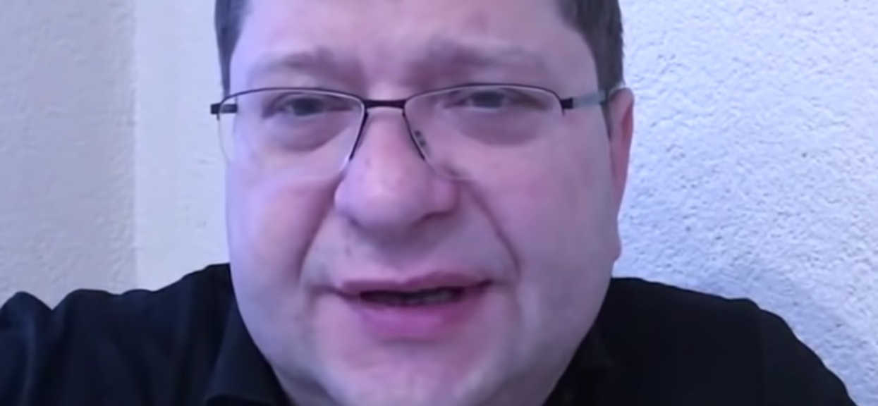 Stonoga wysłał kilkadziesiąt listów do sędziego. W każdym nazwał go "sk*rwysynem"