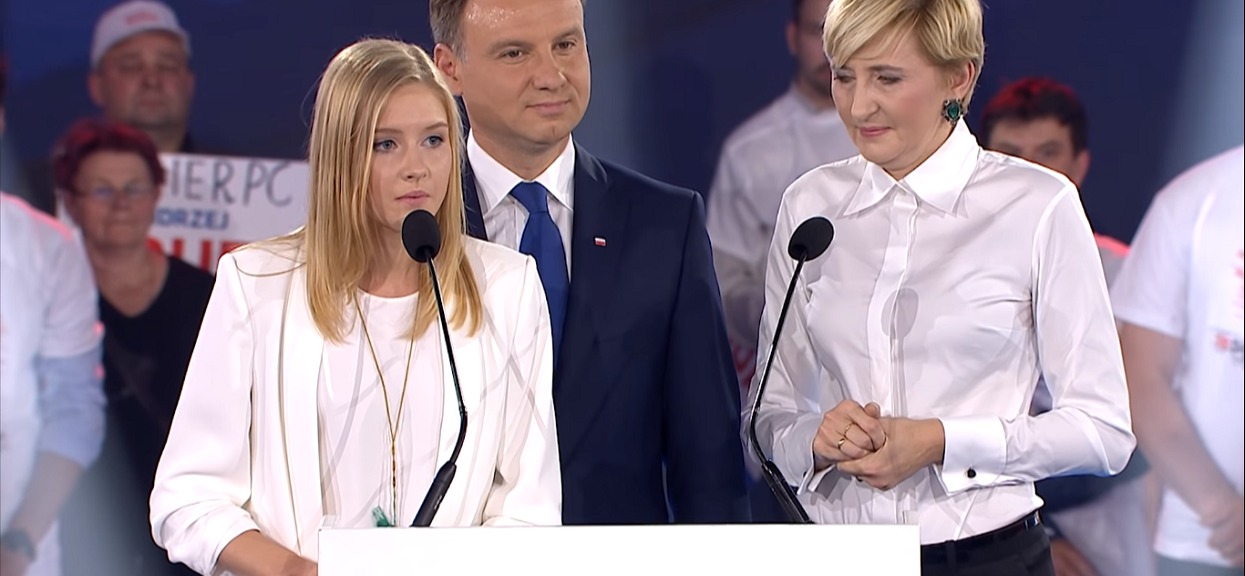 Córka Andrzeja Dudy. Kim jest "pierwsza córka RP"?