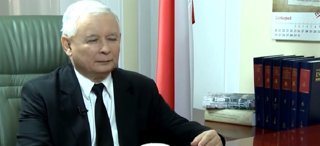Kaczyński uruchomi podwójne 500 plus. "No to pozamiatane"