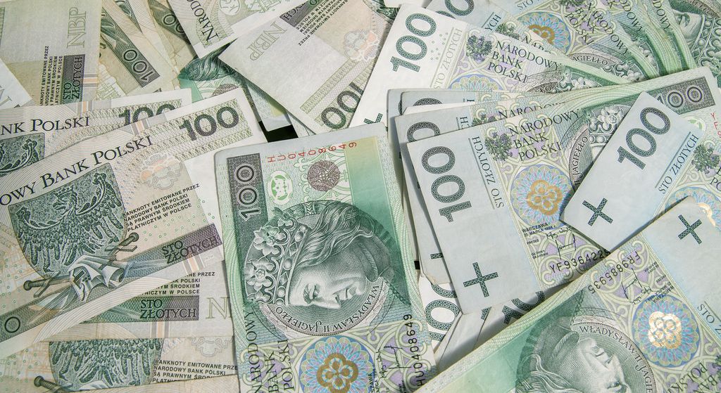 To już oficjalne! Rodzice dostaną nie tylko 500 plus. Dodatkowe kilkaset złotych na bardzo prostych warunkach