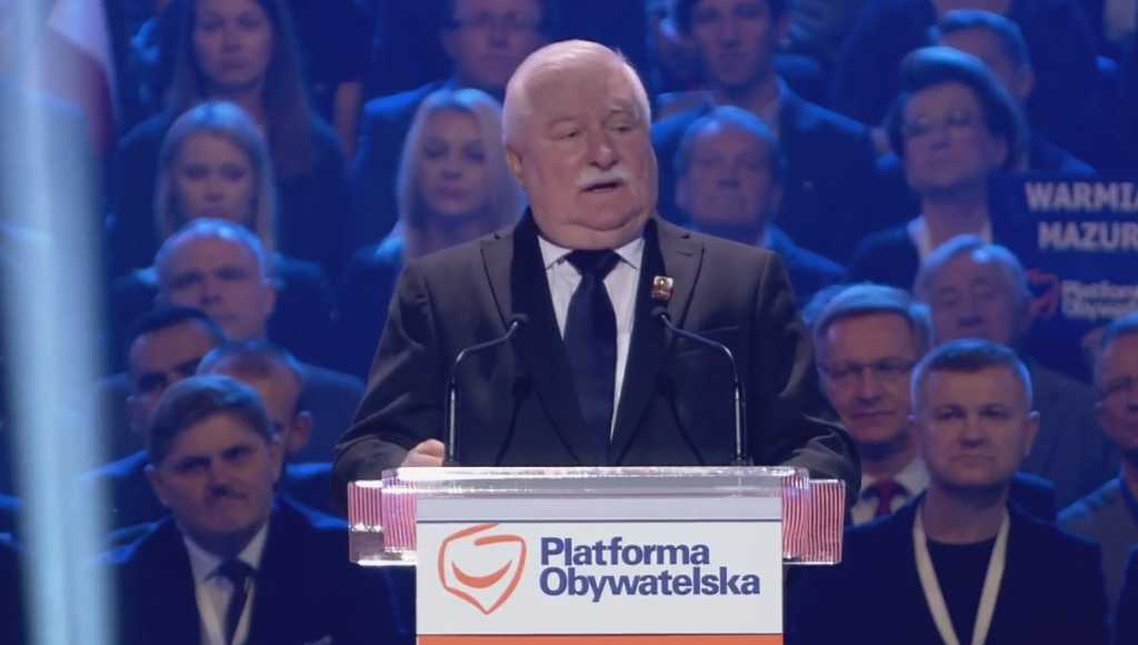Wałęsa ostro na konwencji PO: Opowiadaliście głupoty, populizm i demagogię (video)