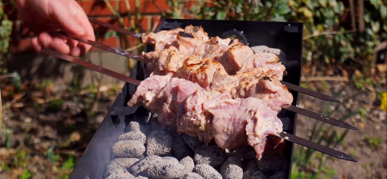 Sezon grillowy już się zaczął. Co przygotować na grilla? 5 sposobów