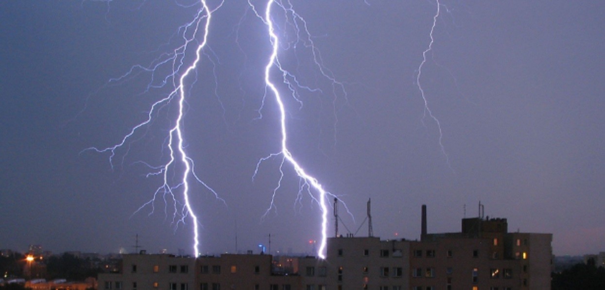Gdzie jest burza? IMGW ostrzega, mieszkańcy tych województw muszą uważać