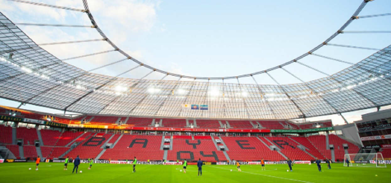 Wielki pogrom w Bundeslidze. Sensacja sezonu na kolanach!
