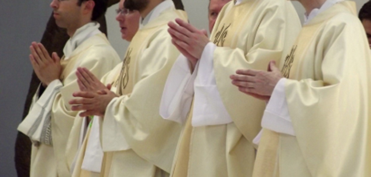 Episkopat wydaje oświadczenie w sprawie filmu Sekielskiego. "Musimy chronić dzieci i młodzież"