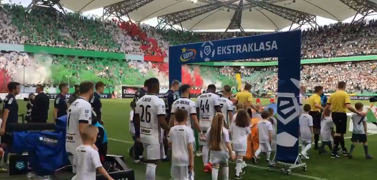 Legia Warszawa może stracić mistrzostwo na finiszu. Sensacja o krok od tytułu