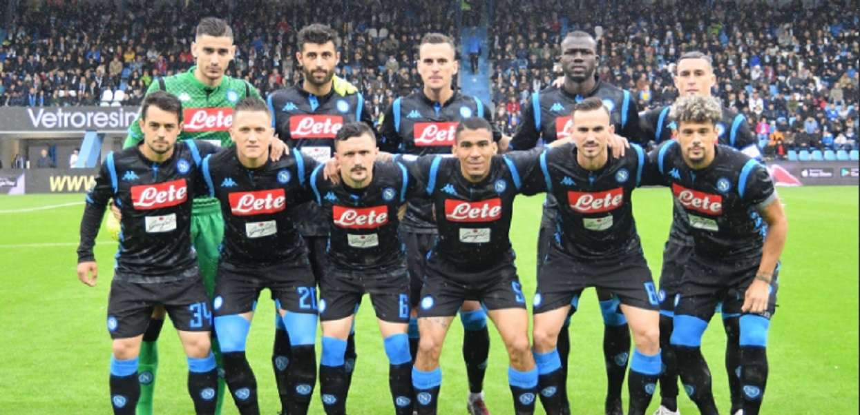 Kolejna szczęśliwa wygrana Napoli. Zadecydowały końcowe minuty spotkania