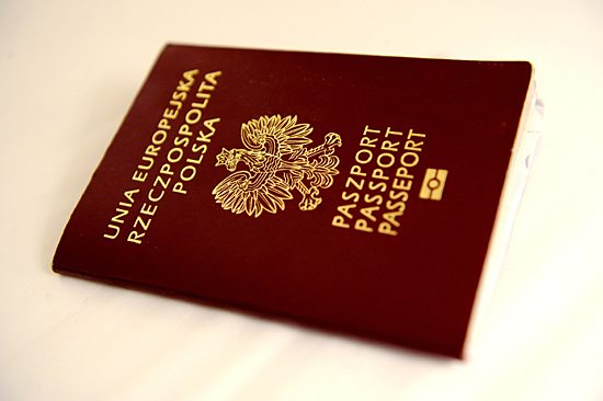 Paszport: Ile się czeka na jego wyrobienie?