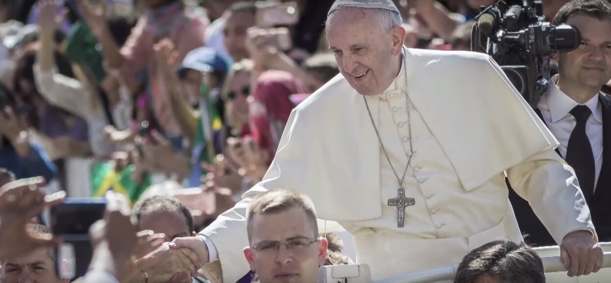 Skandal pedofilski dał im do myślenia? Biskupi z całego kraju podali się do dymisji