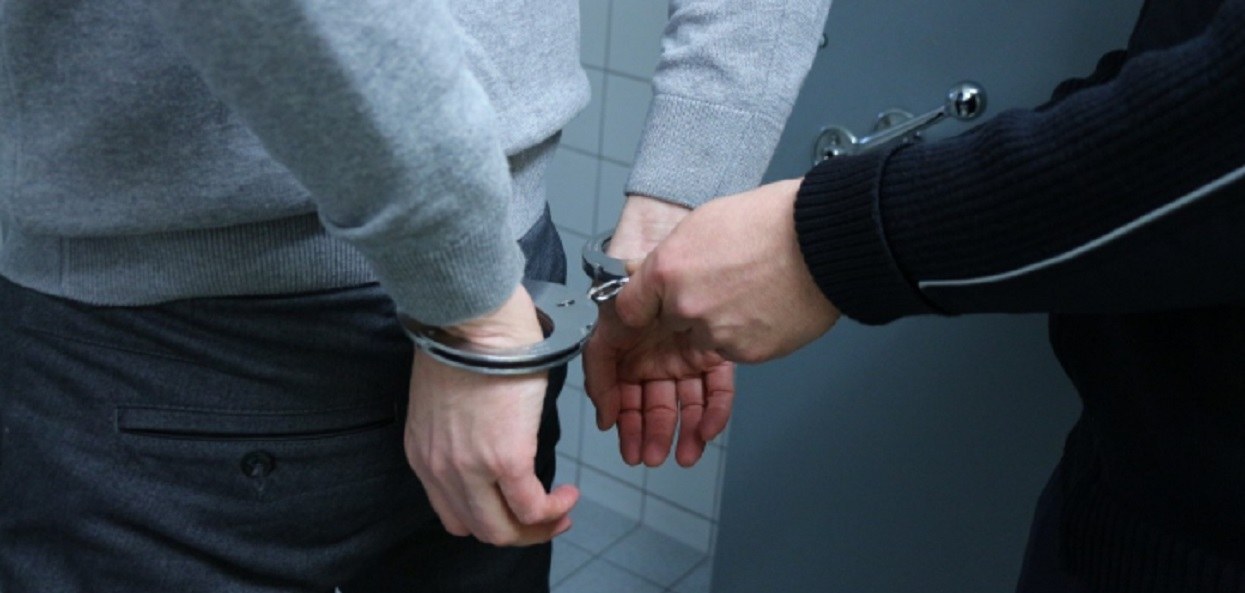 8-latki ze Śląska załatwiły pedofila na cacy. Teraz zboczeniec może już tylko płakać