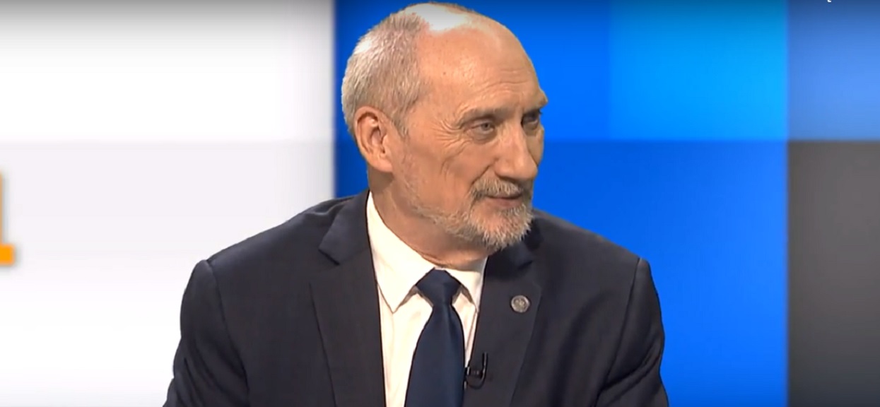 Odbierające mowę słowa Macierewicza u ojca Rydzyka. Poszło o pedofilię w polskim Kościele
