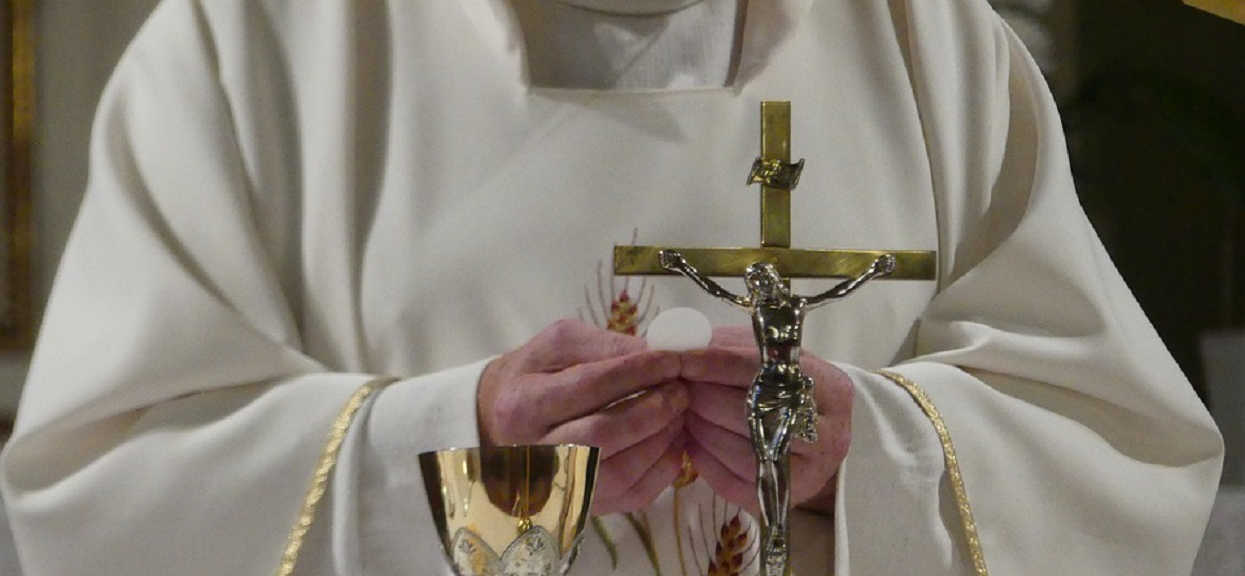 Franciszkanie kpią z ofiar księży pedofilów. Obrzydliwe zdjęcie wrzucili do internetu