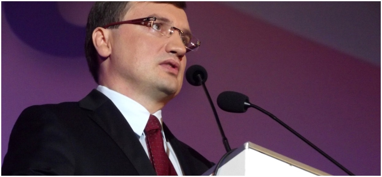 Ziobro staje w obronie Rydzyka. "Warunki życia u ojca dyrektora są bardzo skromne"
