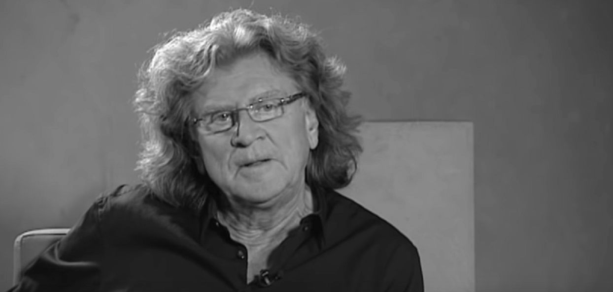 Po dwóch latach powraca temat nagłej śmierci Wodeckiego. Prawdziwe przyczyny jego odejścia są szokujące