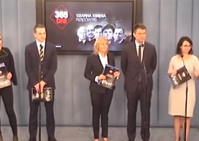 Kompromitacja czy nieudane żarty? Petru wsypał redaktora TVN. "Tak jak się umawialiśmy..." (video)
