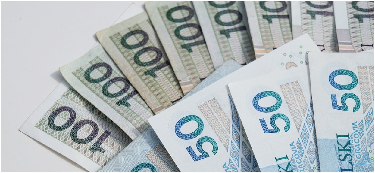 Prawie nikt o tym nie wie. Jeśli jesteś w tym wieku, możesz dostać od ZUS 4 tysiące miesięcznie