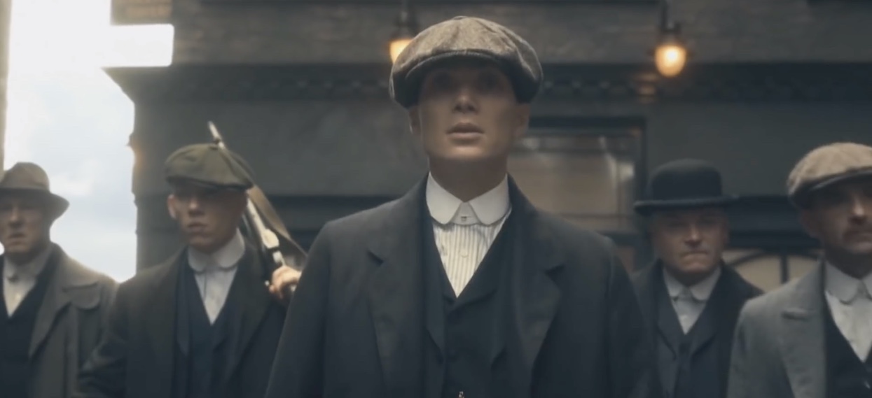 Wyglądaj jak gangster z XX w. Sprawdź fryzurę Peaky Blinders haircut!