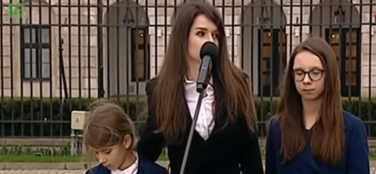 Córka Kaczyńskiej pokazała swoje zdjęcie spod prysznica. W sieci zawrzało (FOTO)