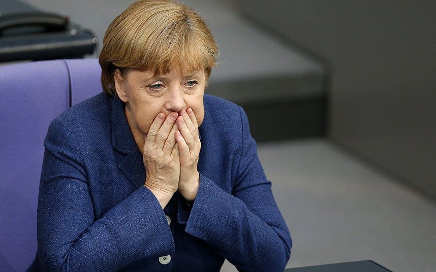Tygodnik ostrą okładką uderza w Merkel. “Zmienimy rurę i 4 lata pociągnie”