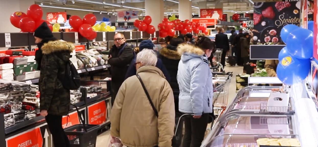 Natychmiast wyrzućcie to do śmieci. Lidl wycofuje ze sprzedaży dwa niesamowicie popularne produkty, mogą być niebezpieczne