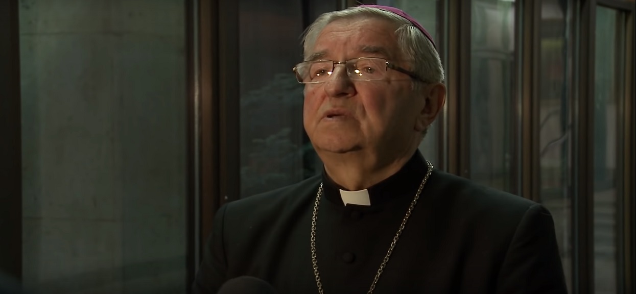 Tajemnicza emerytura abp Głódzia. Podliczono wszystko i coś nie pasuje