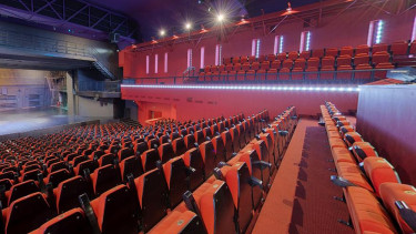 Wyrzucona na bruk. PiS zwolnił dyrektor teatru, bo reżyser sklął urzędników