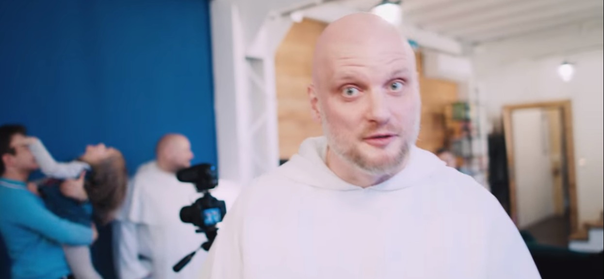 Ile lat ma Adam Szustak? Yutuber-zakonnik wzbudza kontrowersje