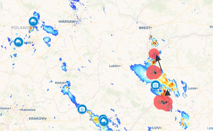 TVN ostrzega przed frontem nad całą Polską. Niebezpieczne wyładowania zmierzają na północ kraju